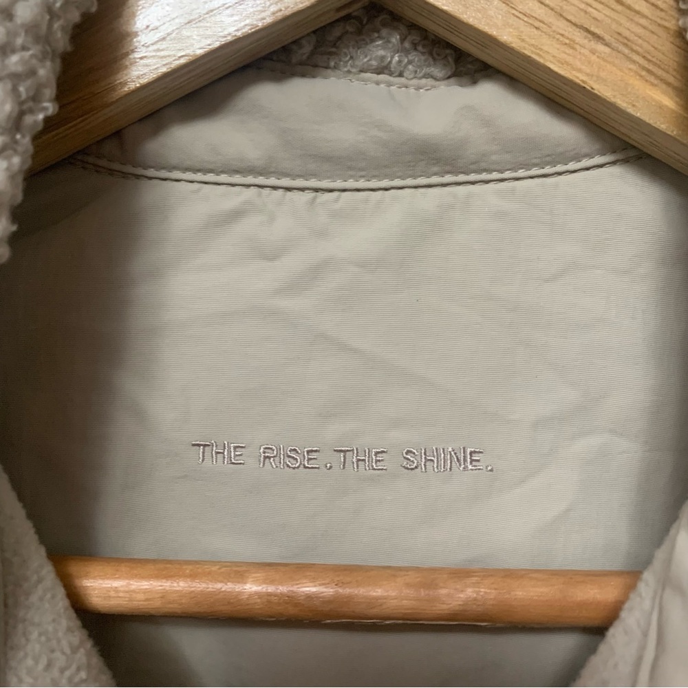 Vuori Tan Sherpa Jacket - Picture 14 of 16